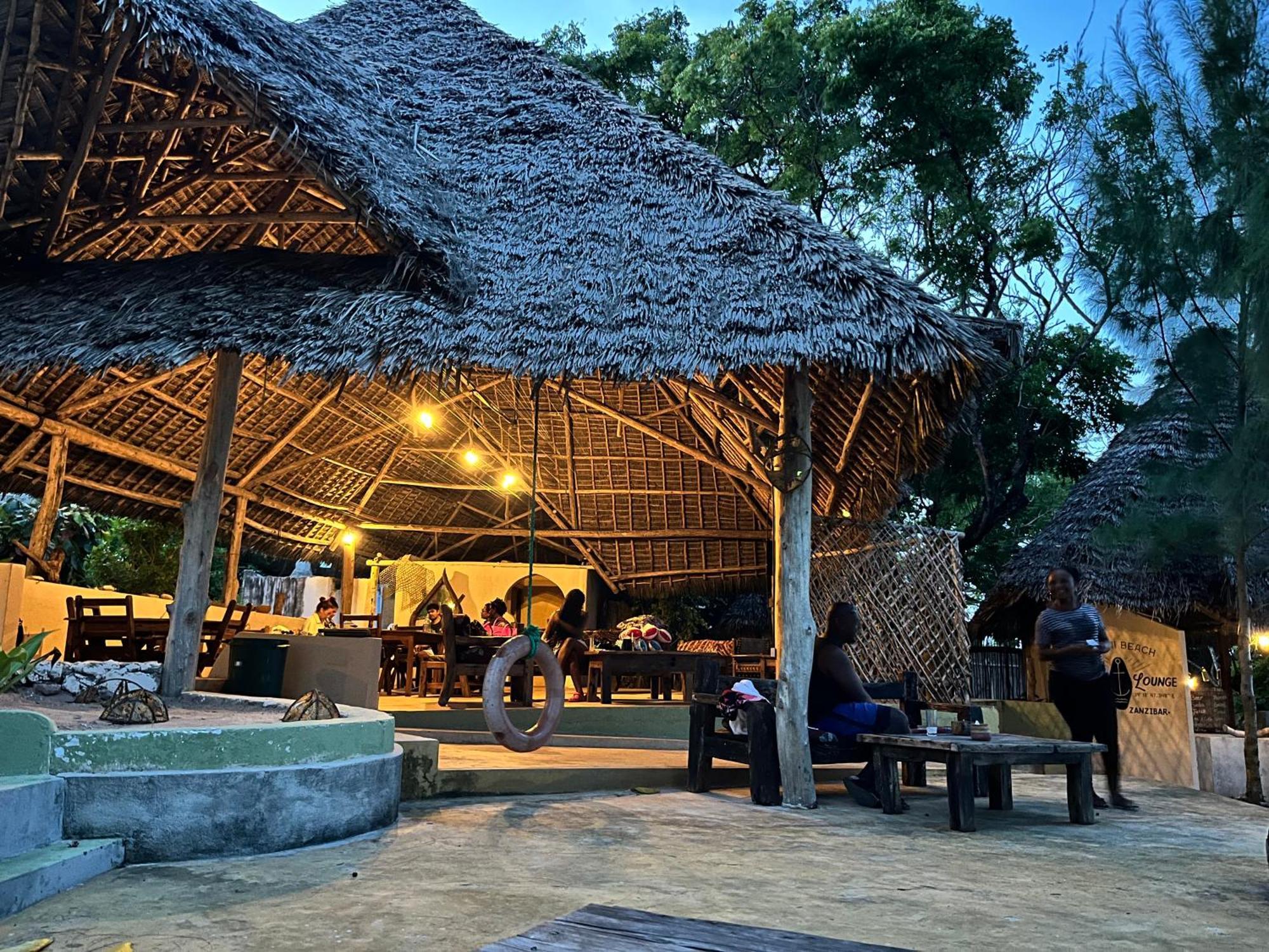 Sazani Beach Lodge And Tidal Lounge นูงวี ภายนอก รูปภาพ