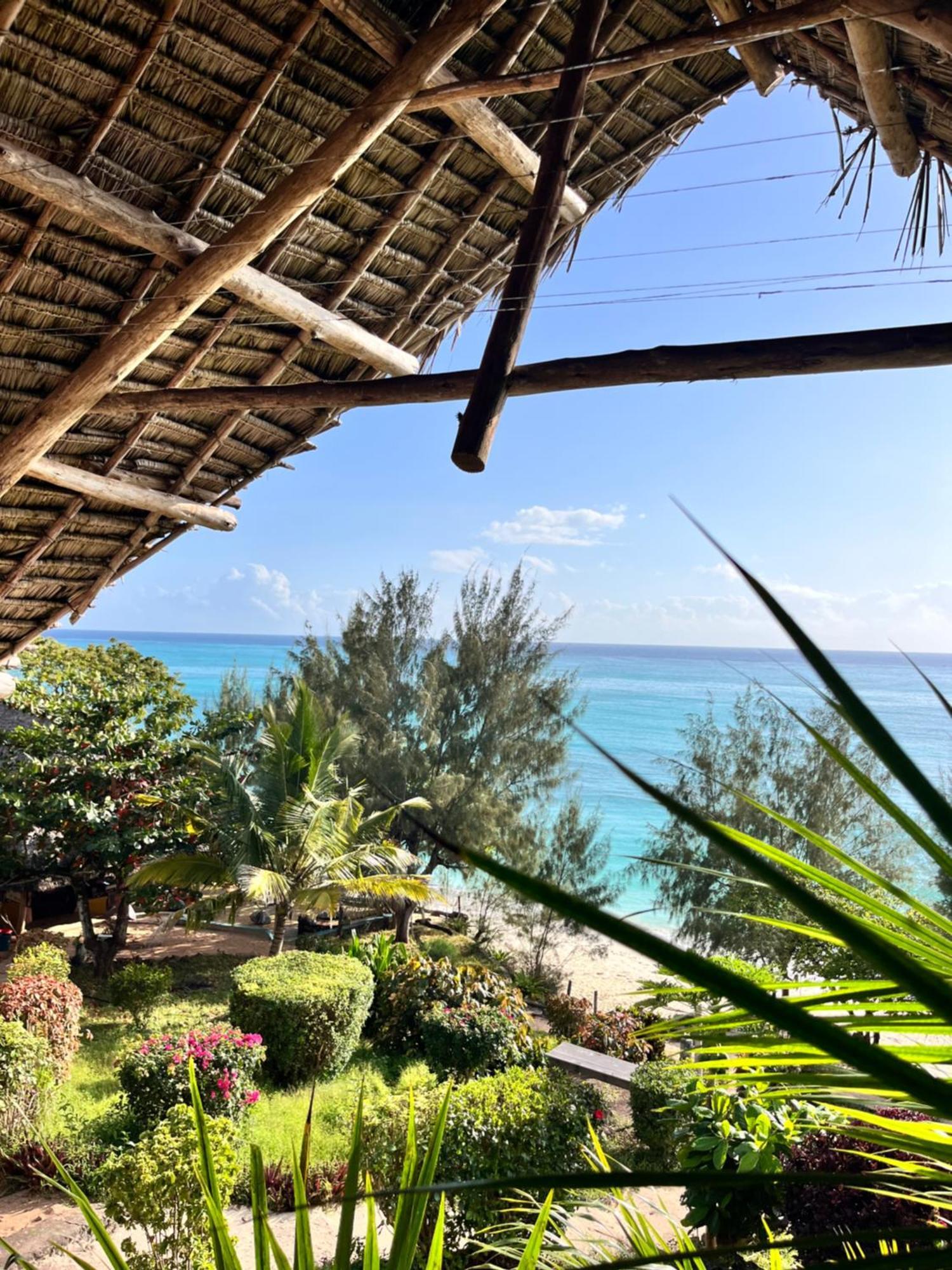 Sazani Beach Lodge And Tidal Lounge นูงวี ภายนอก รูปภาพ